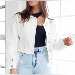 🆑💲Clear Out‼️🔊Boutique Silver Studded Women's Denim Jacket-Size L